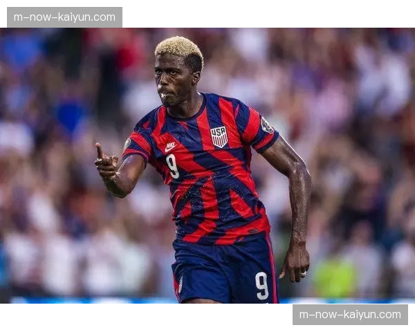 美国德斯特伤愈时间紧迫 右翼卫人选短缺成战术短板