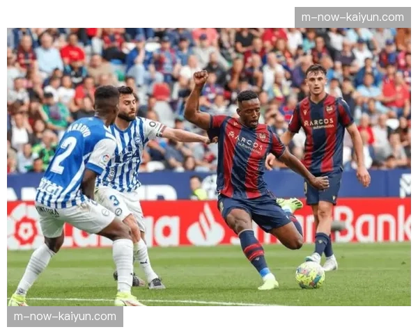 埃斯波西托关键传球成功率百分之八十八，西班牙人中场组织核心