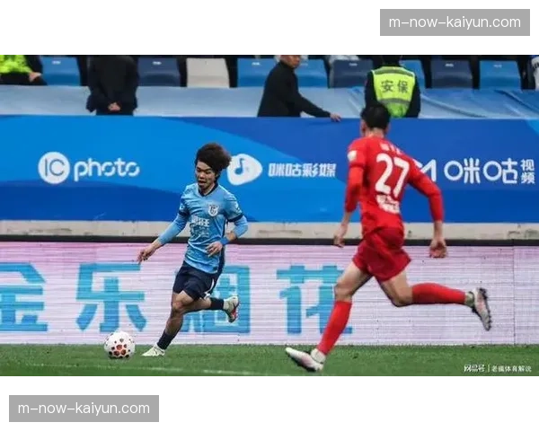 河南队客场1-2负大连英博 控球占优却难转化得分机会